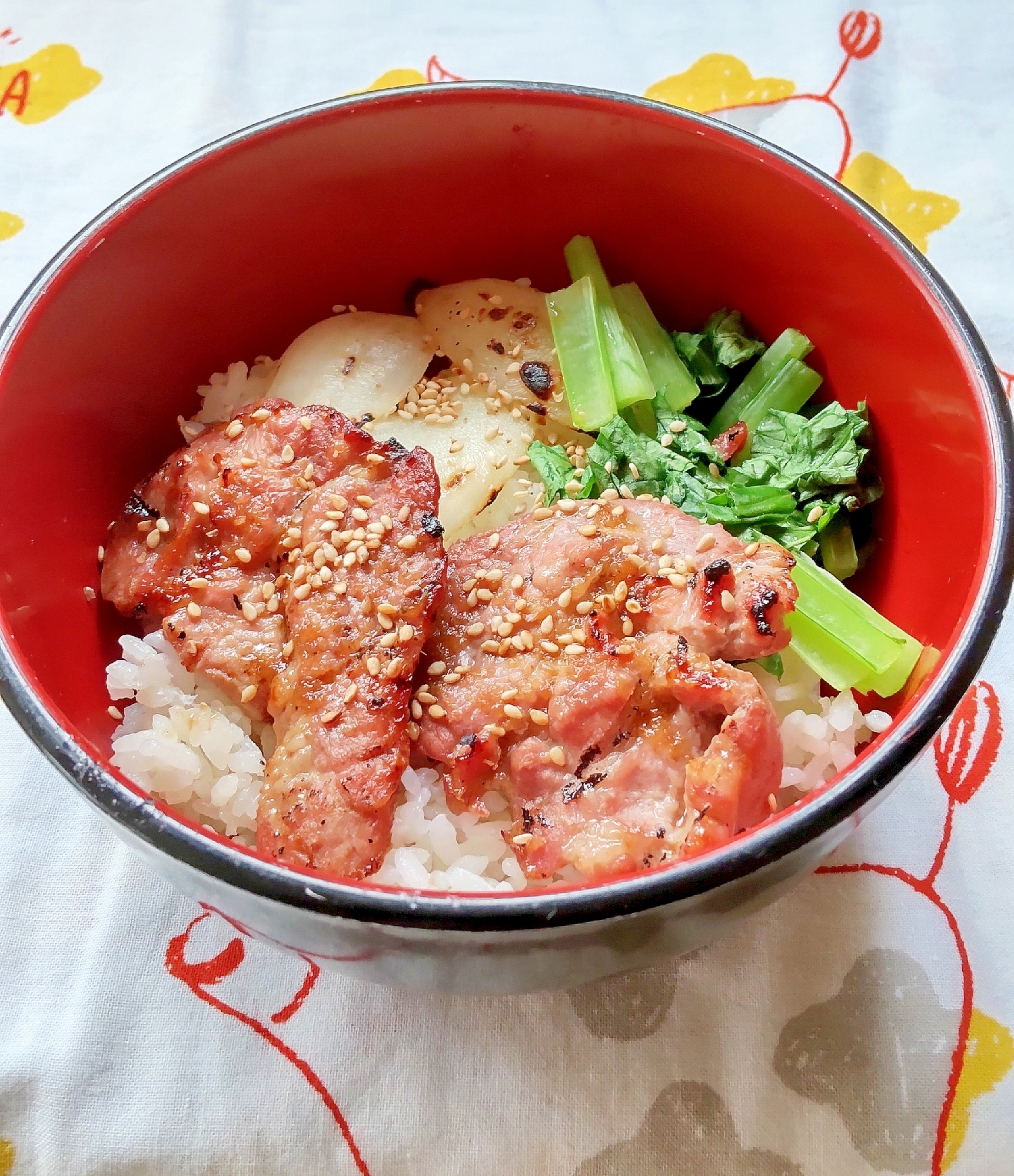 豚ロース肉の焼肉丼♪