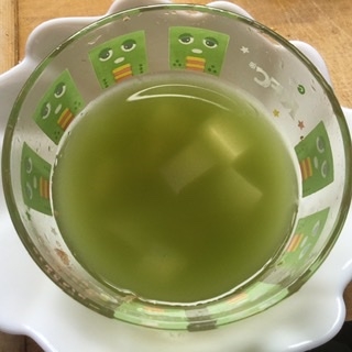 桑の葉茶の強炭酸割り寒天入り