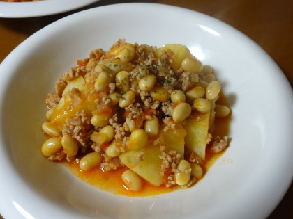 じゃが芋と大豆のトマト煮