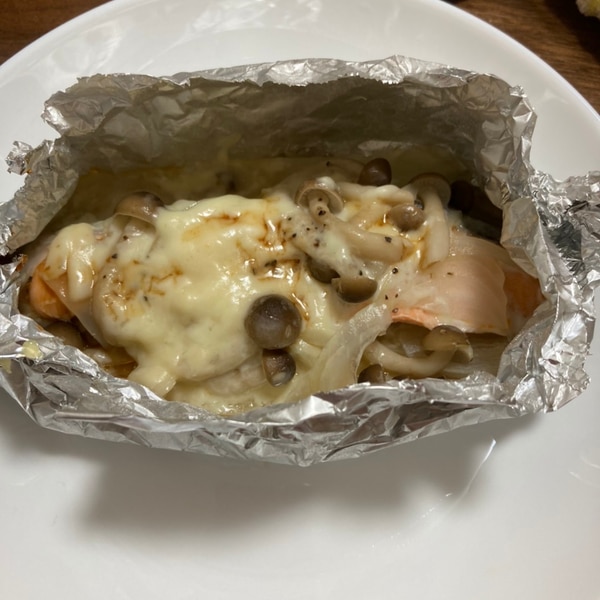 フライパンで 鮭のチーズホイル焼き レシピ 作り方 By ぽちゃるまる 楽天レシピ フライパンで 鮭のチーズホイル焼き レシピ 作り方 By ぽちゃるまる 楽天レシピ