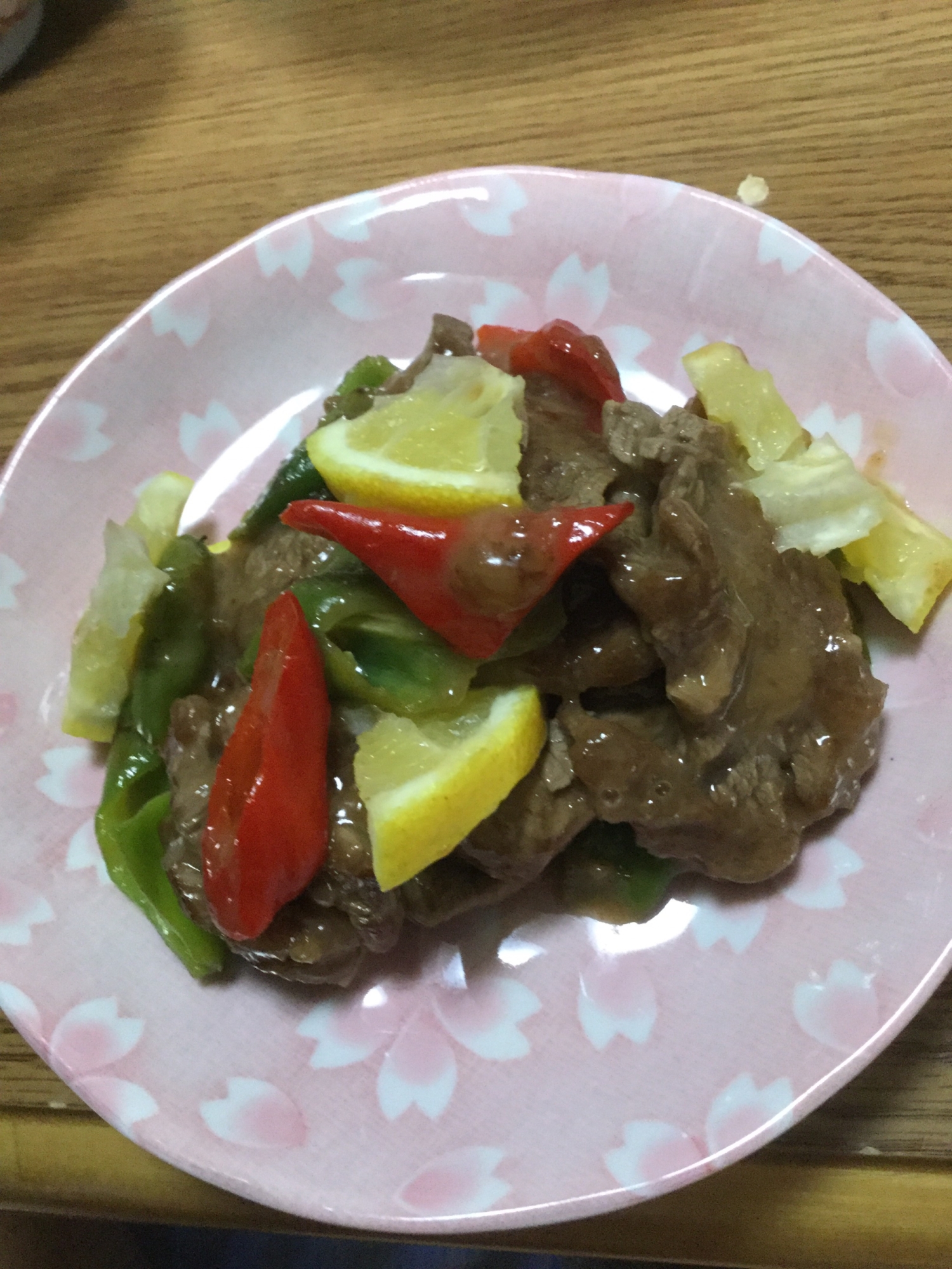 牛肉と万願寺唐辛子の炒め物 レモン風味