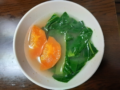 小松菜アレッタ人参の味噌汁