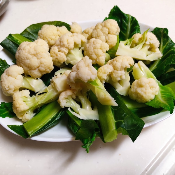 エコ 葉っぱも甘くて美味しいカリフラワーの茹で方 レシピ 作り方 By またたび 楽天レシピ エコ 葉っぱも甘くて美味しいカリフラワーの茹で方 レシピ 作り方 By またたび 楽天レシピ