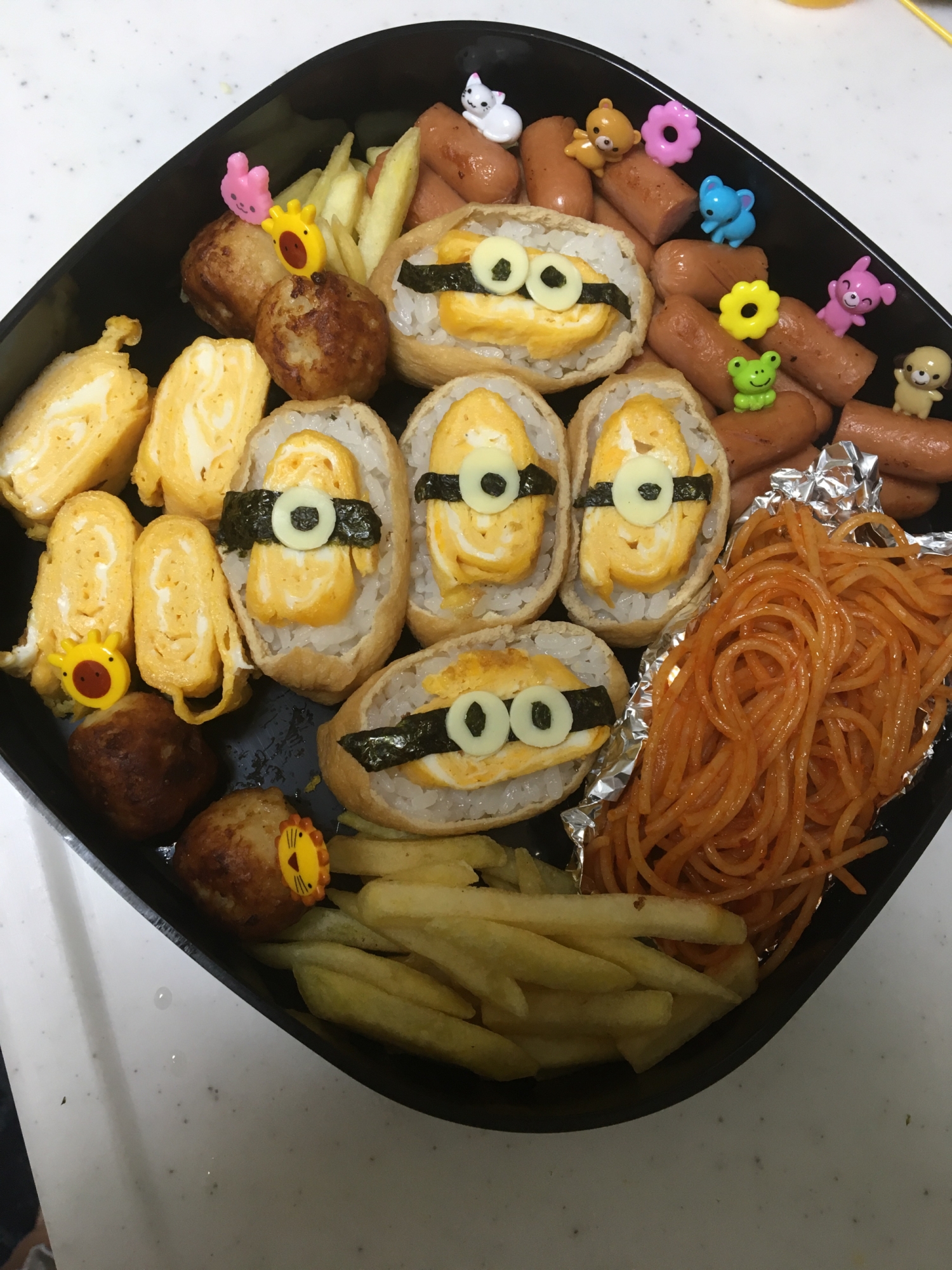 幼児と一緒に☆ミニオンとナポリタン弁当(o^^o)