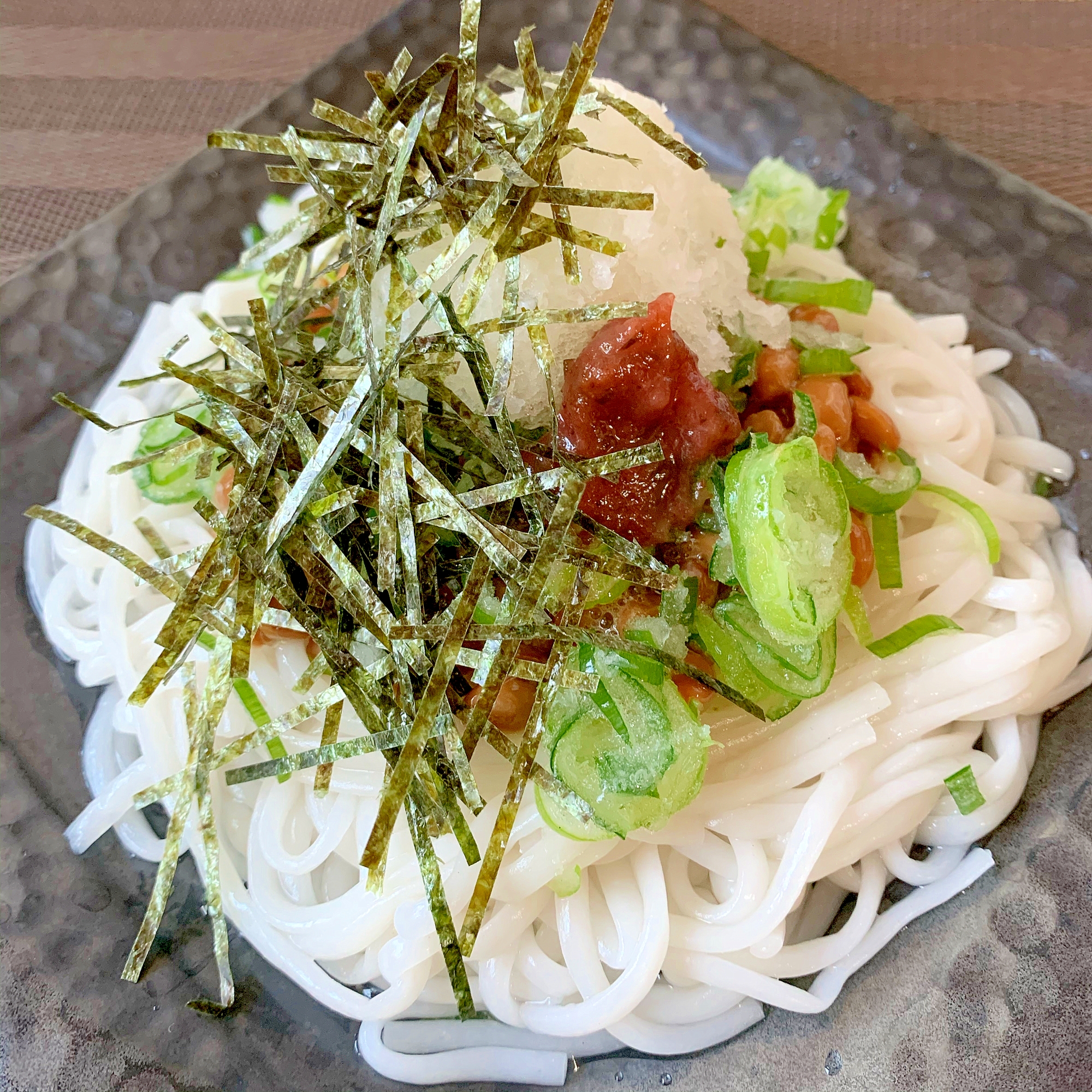 糖質ゼロ麺で納豆おろしうどん