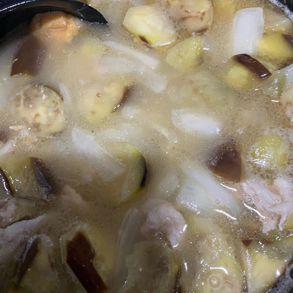 娘が保育園で収穫したナスで玉ねぎと豚肉の味噌汁 レシピ 作り方 By Rママ 楽天レシピ 娘が保育園で収穫したナスで玉ねぎと豚肉の味噌汁 レシピ 作り方 By Rママ 楽天レシピ