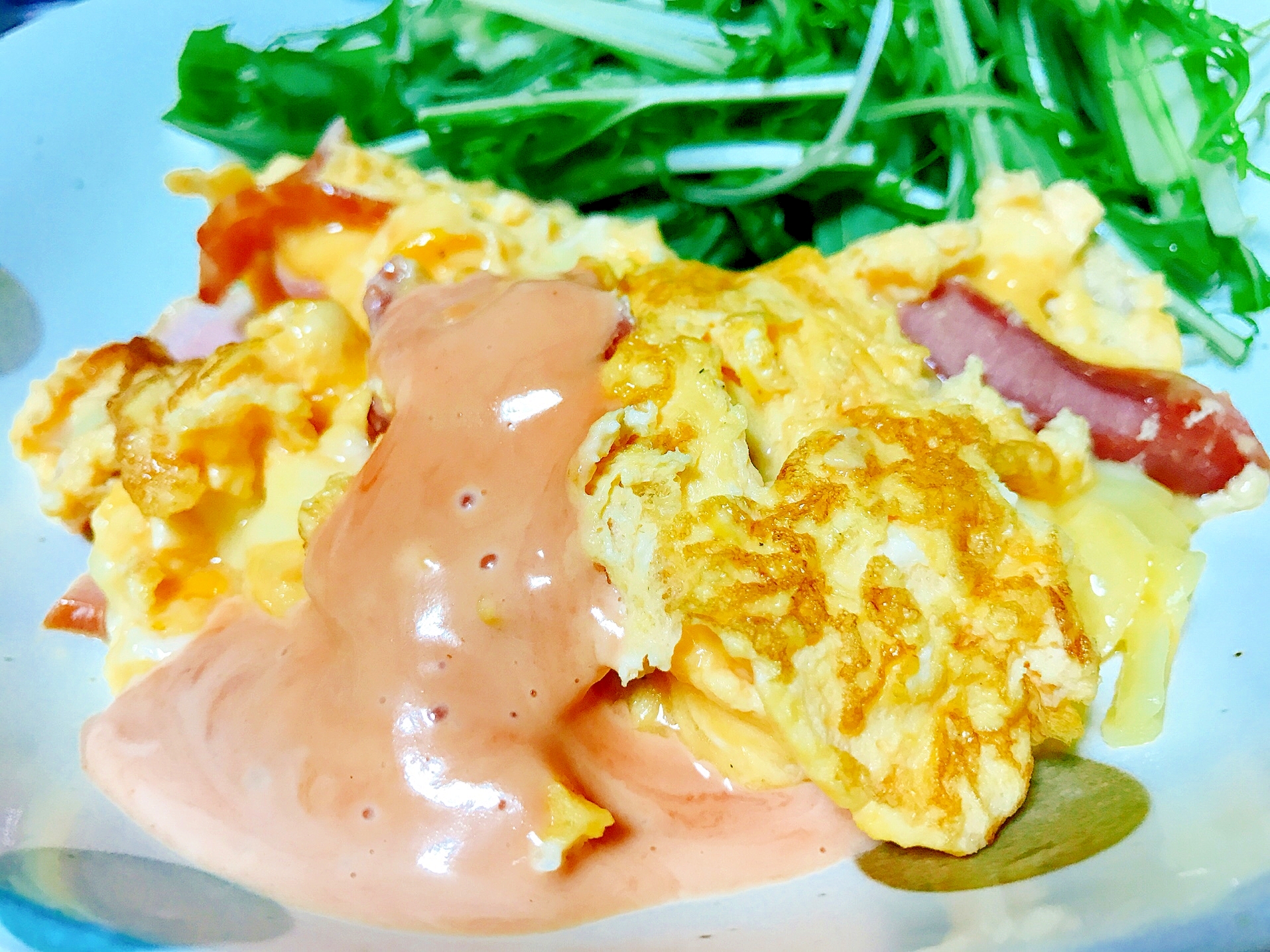 チーズ卵焼きのオーロラソースかけ