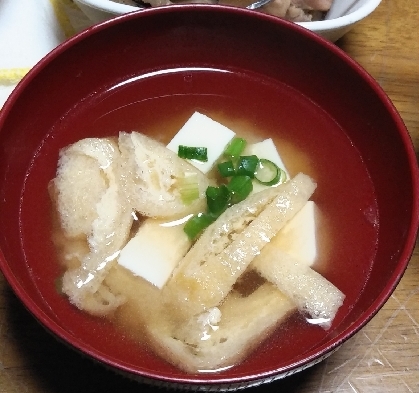 薩摩芋と木綿豆腐の味噌汁