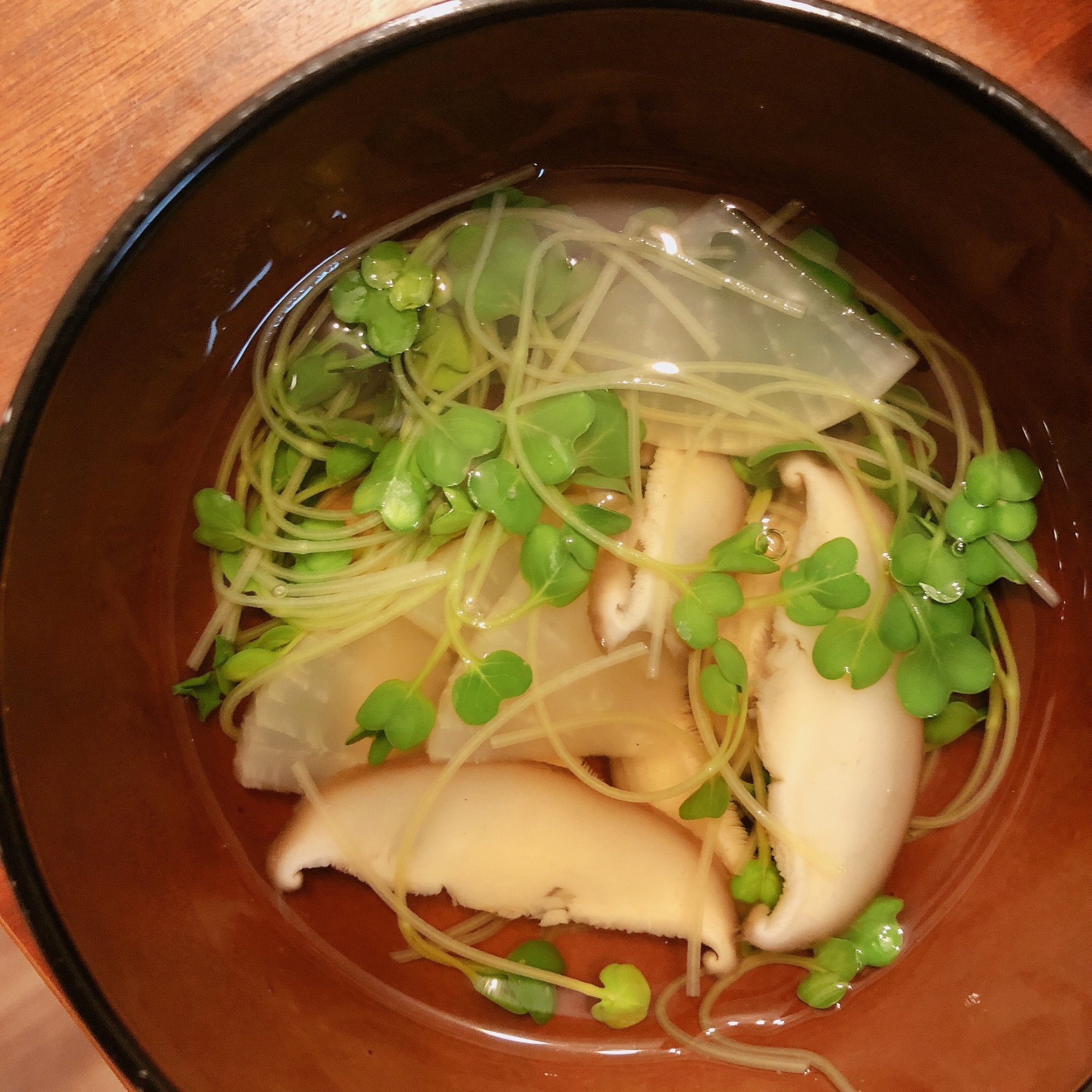 大根と椎茸のお吸い物