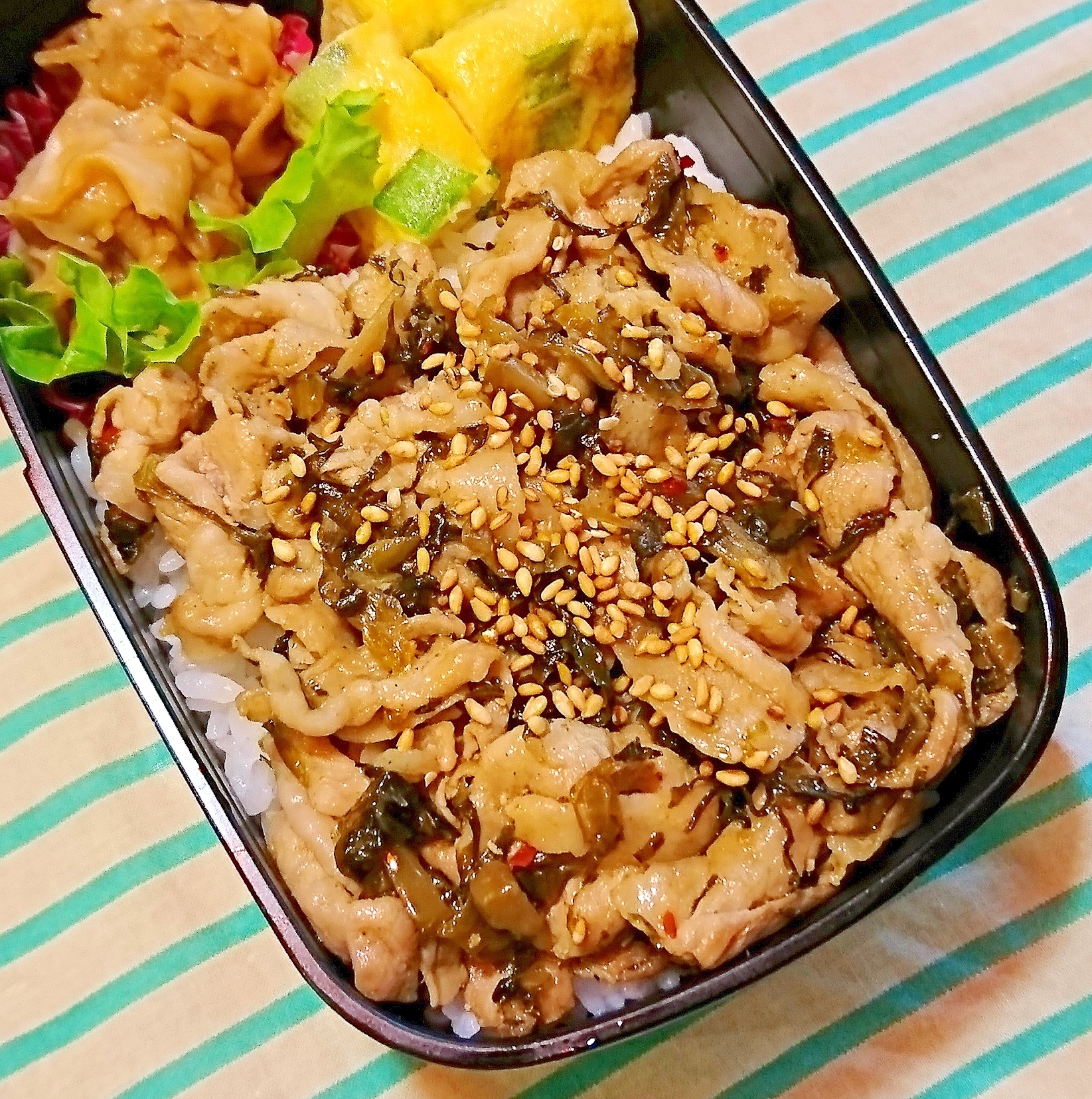 豚の高菜炒め丼のお弁当