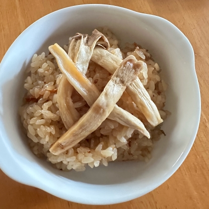 鶏肉としめじの炊き込みご飯