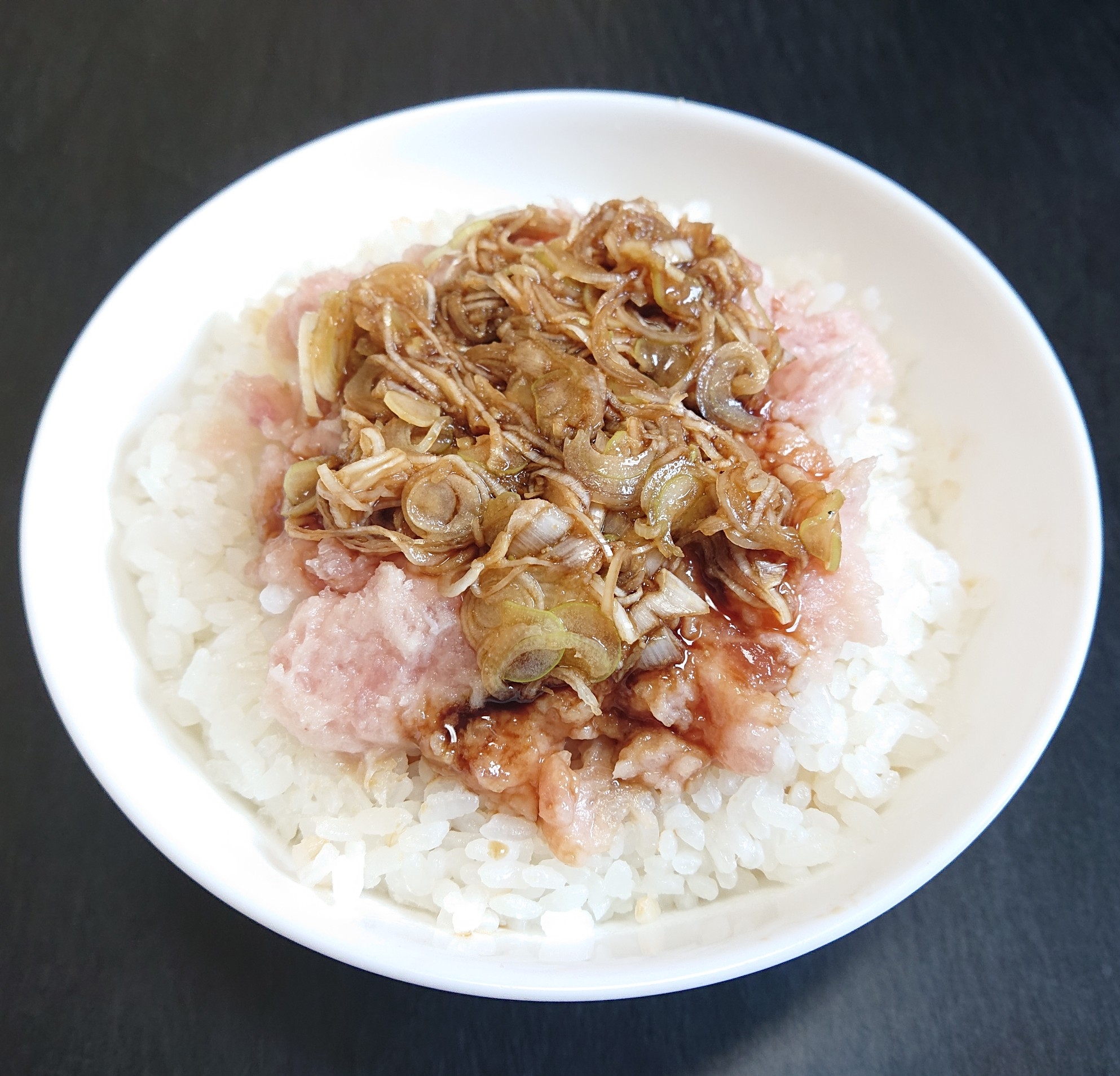 わさびネギのネギトロ丼