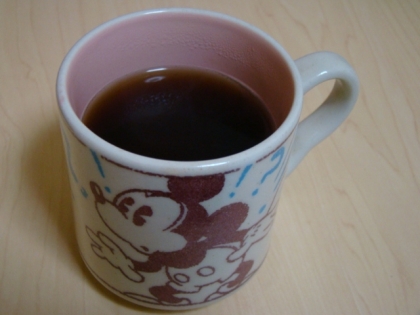 ティパック長く浸しすぎてめちゃ濃い烏龍茶になっちゃった…(^^ゞでも優しい蜂蜜のお蔭で美味しかったぁ❤ほっと幸せ❤(*´ω｀*)