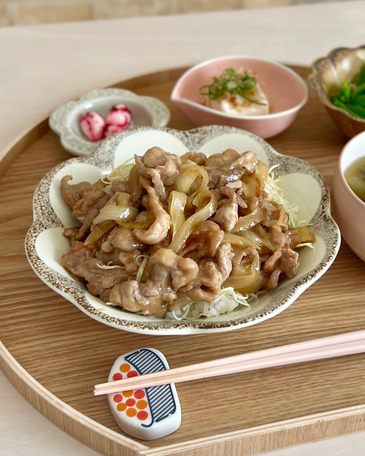 豚こまの生姜焼き丼