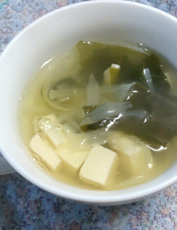 豆腐とわかめの和風中華スープ