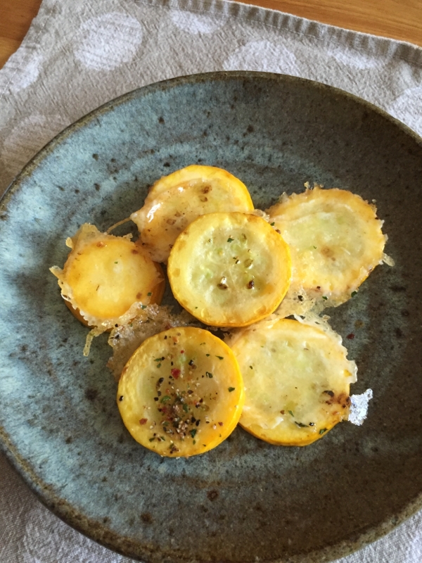 ズッキーニのカリカリチーズ焼き