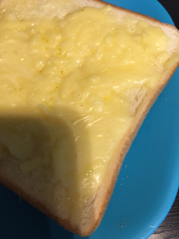 アーモンドオイルとココナッツオイルのチーズトースト レシピ 作り方 By ゴールデンアルジータ 楽天レシピ アーモンドオイルとココナッツオイルのチーズトースト レシピ 作り方 By ゴールデンアルジータ 楽天レシピ