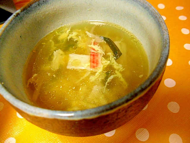 カニカマとワカメの中華卵スープ