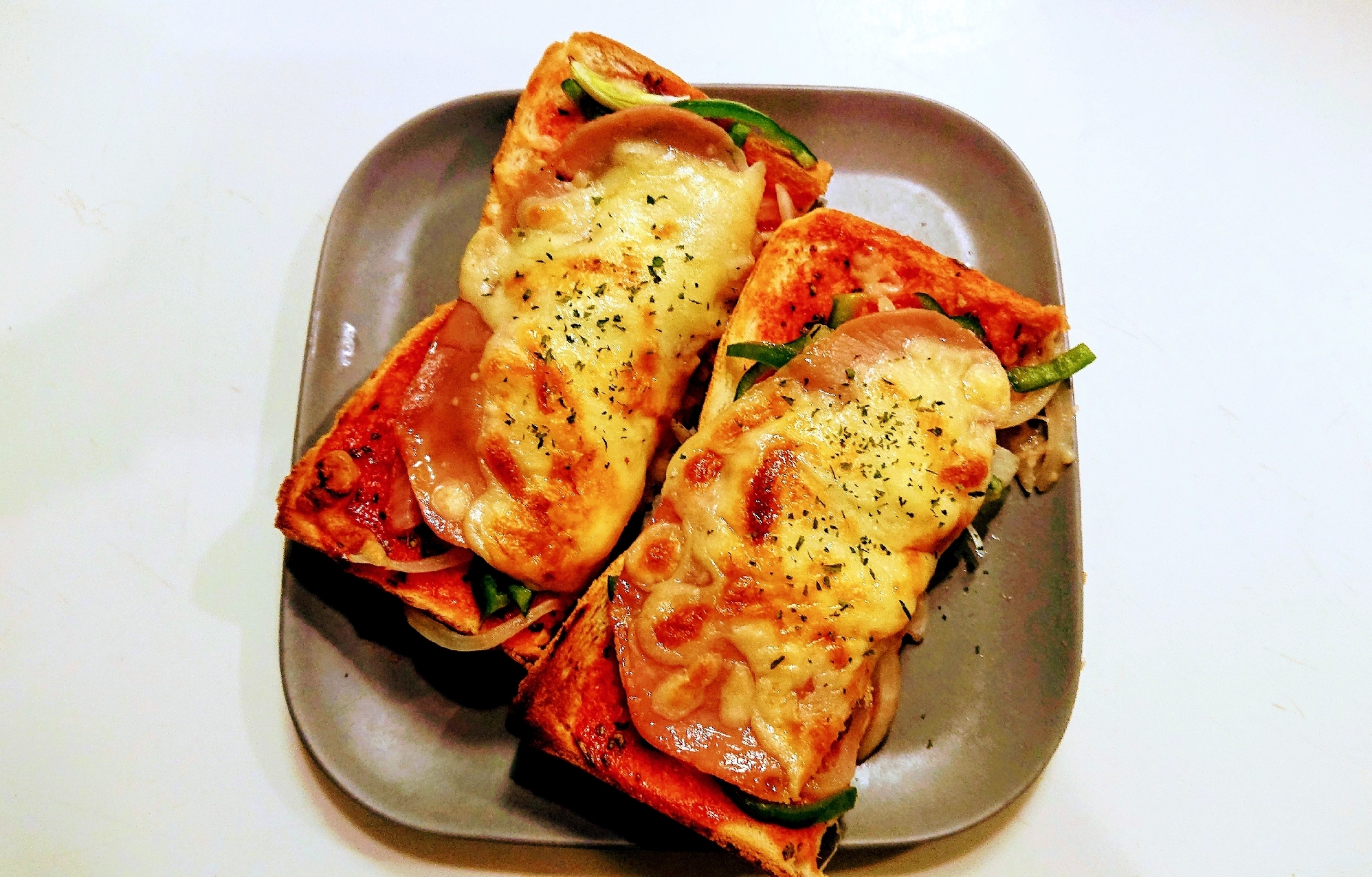 週末のランチに ピザソースなしでもピザトースト レシピ 作り方 By まめまめまめ大福 楽天レシピ 週末のランチに ピザソースなしでもピザトースト レシピ 作り方 By まめまめまめ大福 楽天レシピ