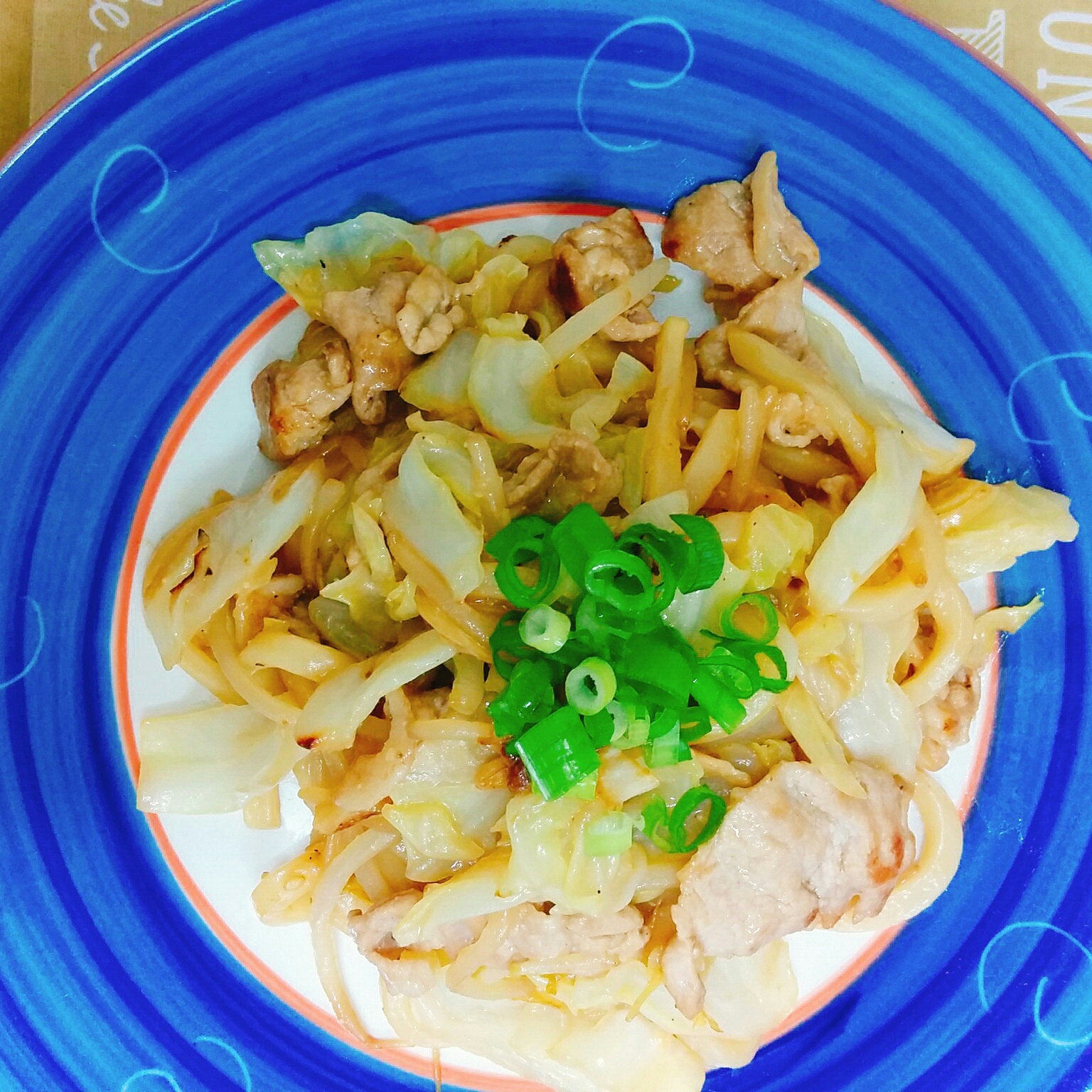 簡単☆夕飯ランチに！味噌焼きうどん