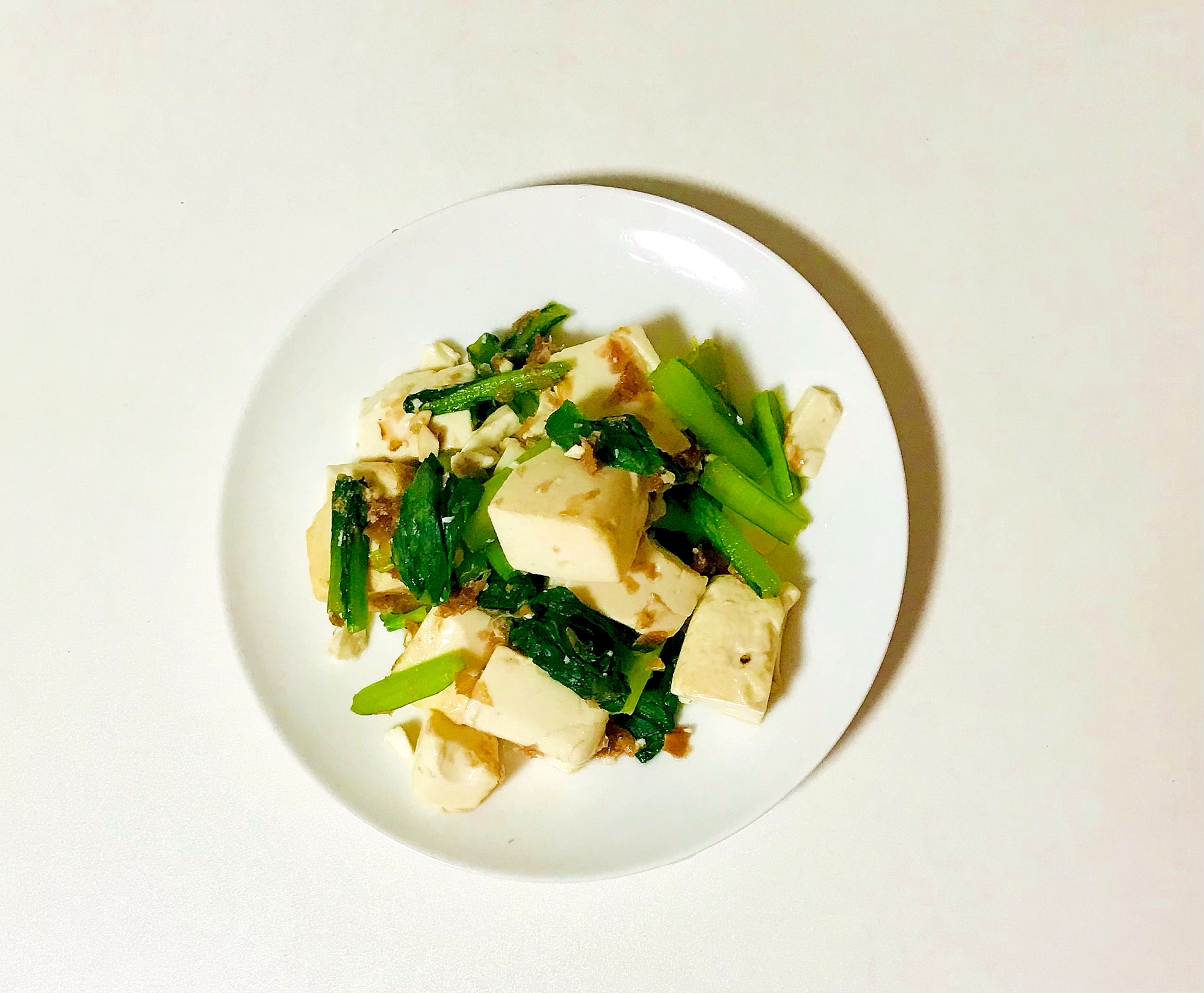 麺つゆで豆腐と小松菜の簡単和え