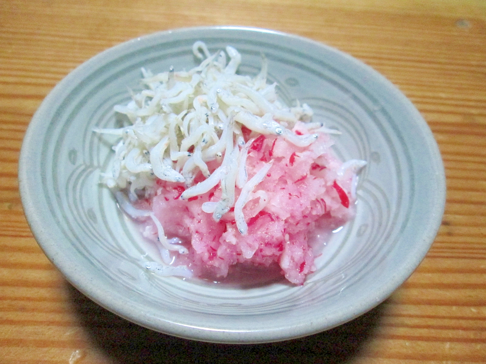 ピンクが綺麗 赤大根のすり下ろしとジャコ和え レシピ 作り方 By カゲジジ 楽天レシピ ピンクが綺麗 赤大根のすり下ろしとジャコ和え レシピ 作り方 By カゲジジ 楽天レシピ