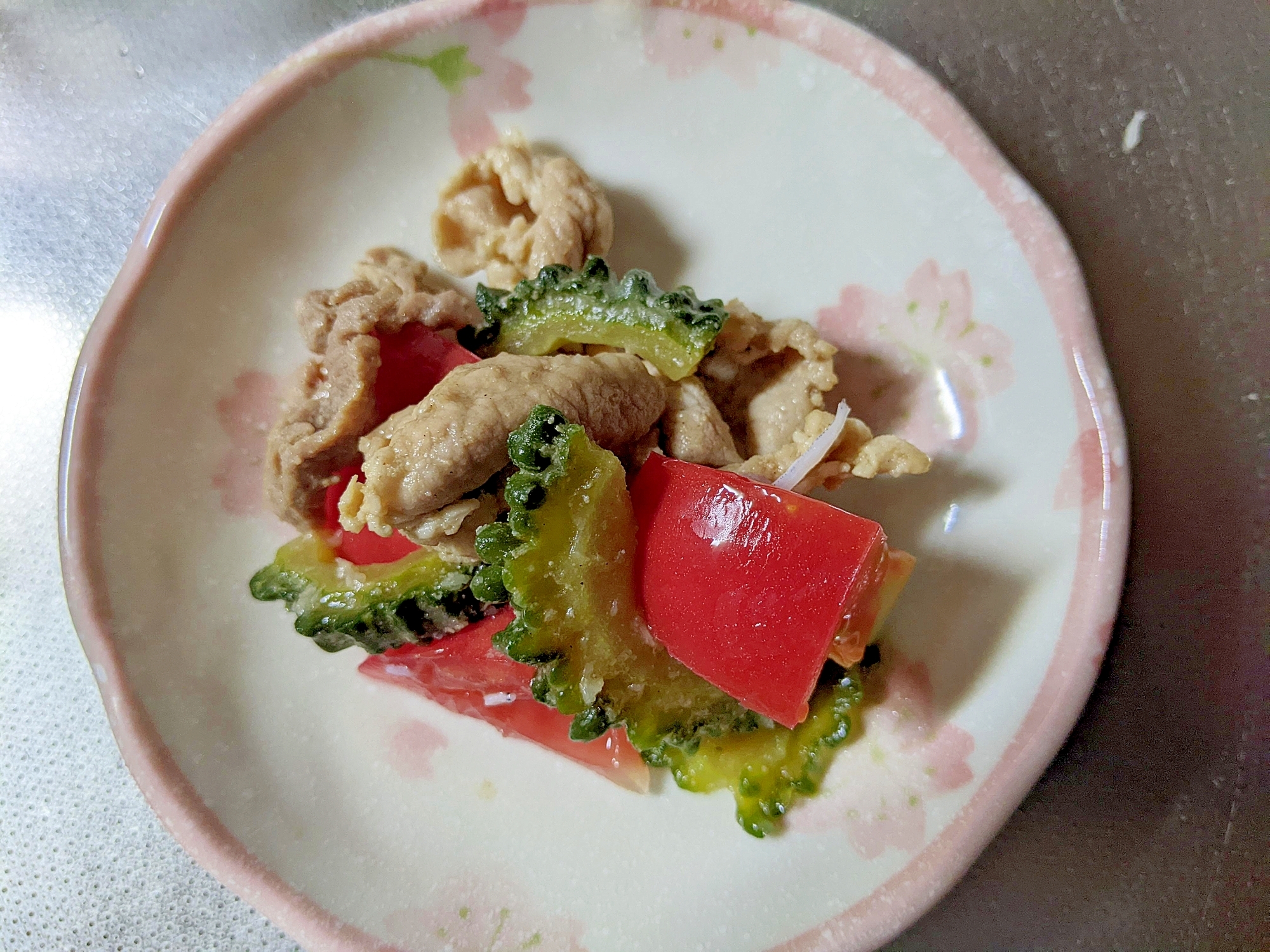 トマトとゴーヤの豚炒め