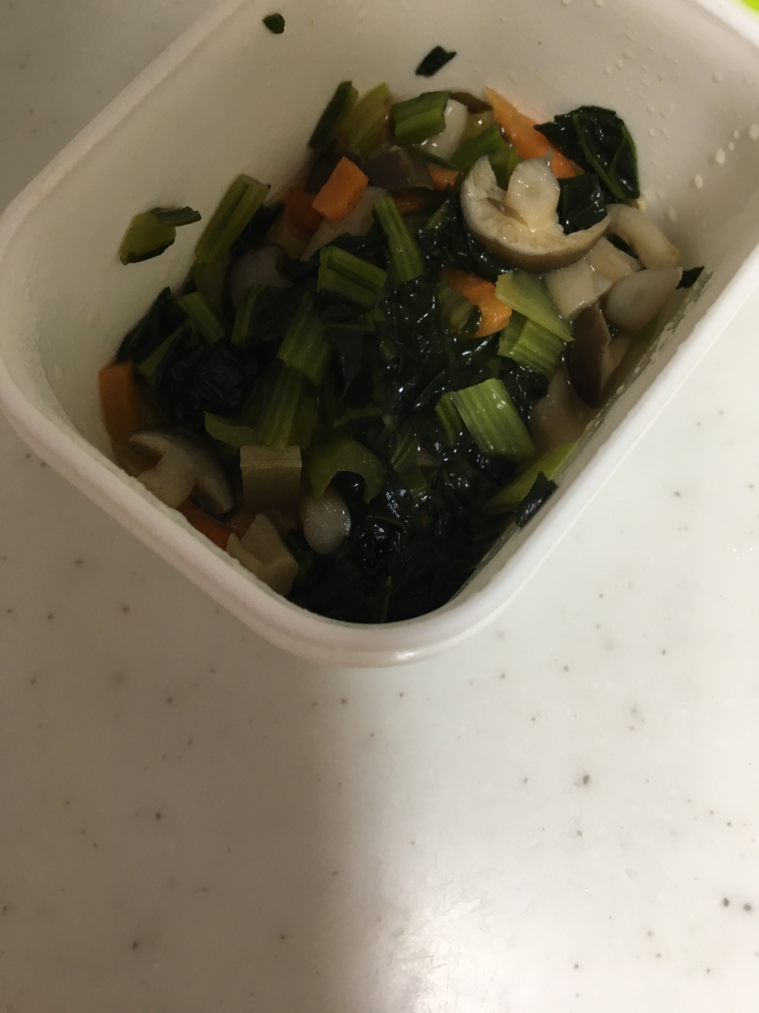 離乳食完了期 小松菜としめじの煮浸し レシピ 作り方 By Xmickyx 楽天レシピ 離乳食完了期 小松菜としめじの煮浸し レシピ 作り方 By Xmickyx 楽天レシピ