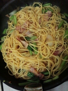 小松菜とベーコンのスパゲティ
