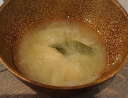 ニラ、人参の味噌汁