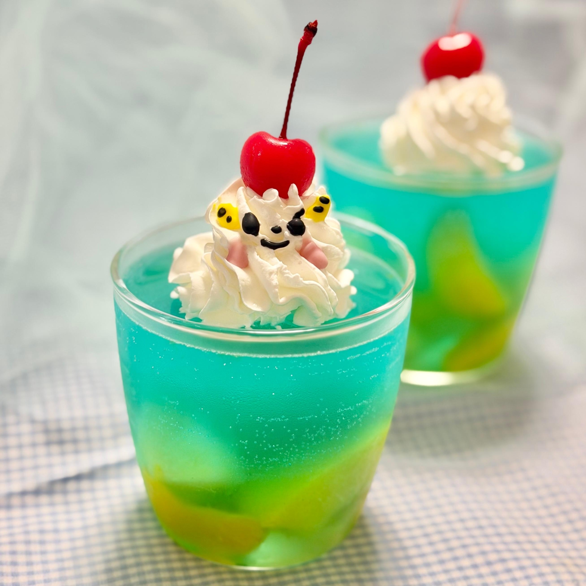 シュワシュワ☆くもりんブルーハワイゼリー♪