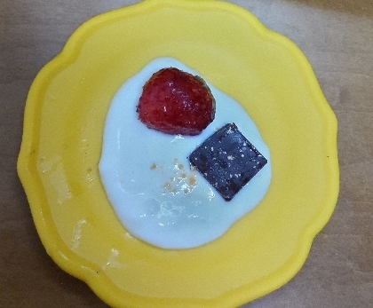 いちごブラックサンダーチョコレート♪ヨーグルト