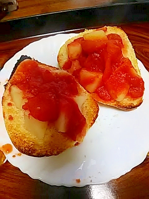 ポテト&トマトのトースト