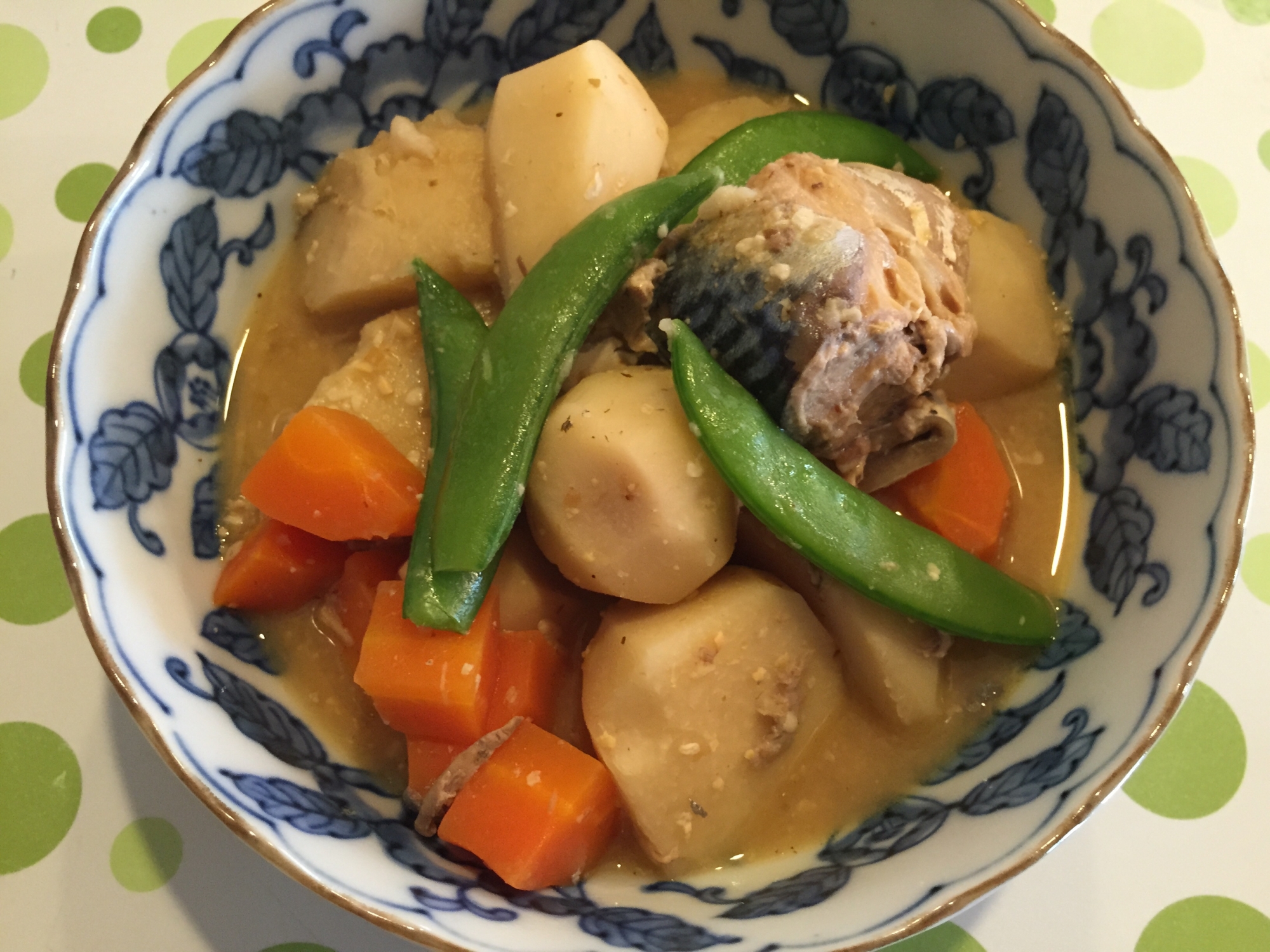 里芋とサバ缶の味噌煮