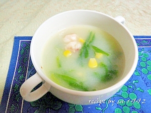白菜とエビの中華スープ