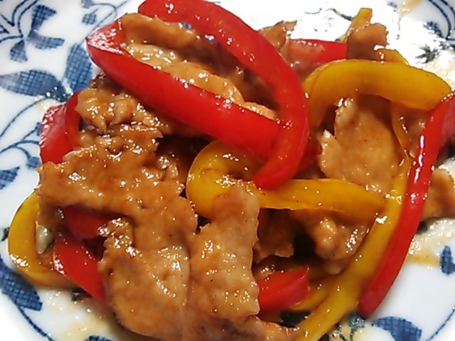 お弁当に 豚肉とパプリカ炒め レシピ 作り方 By Kuro 24 楽天レシピ お弁当に 豚肉とパプリカ炒め レシピ 作り方 By Kuro 24 楽天レシピ