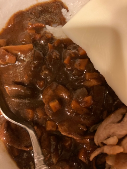 デミグラスソース缶 de 簡単ビーフシチュー