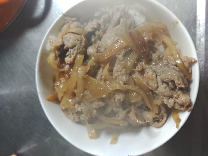 簡単すぎて旨すぎる!!焼き肉丼ぶり!!