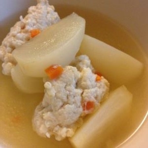 カブと鶏団子の煮物