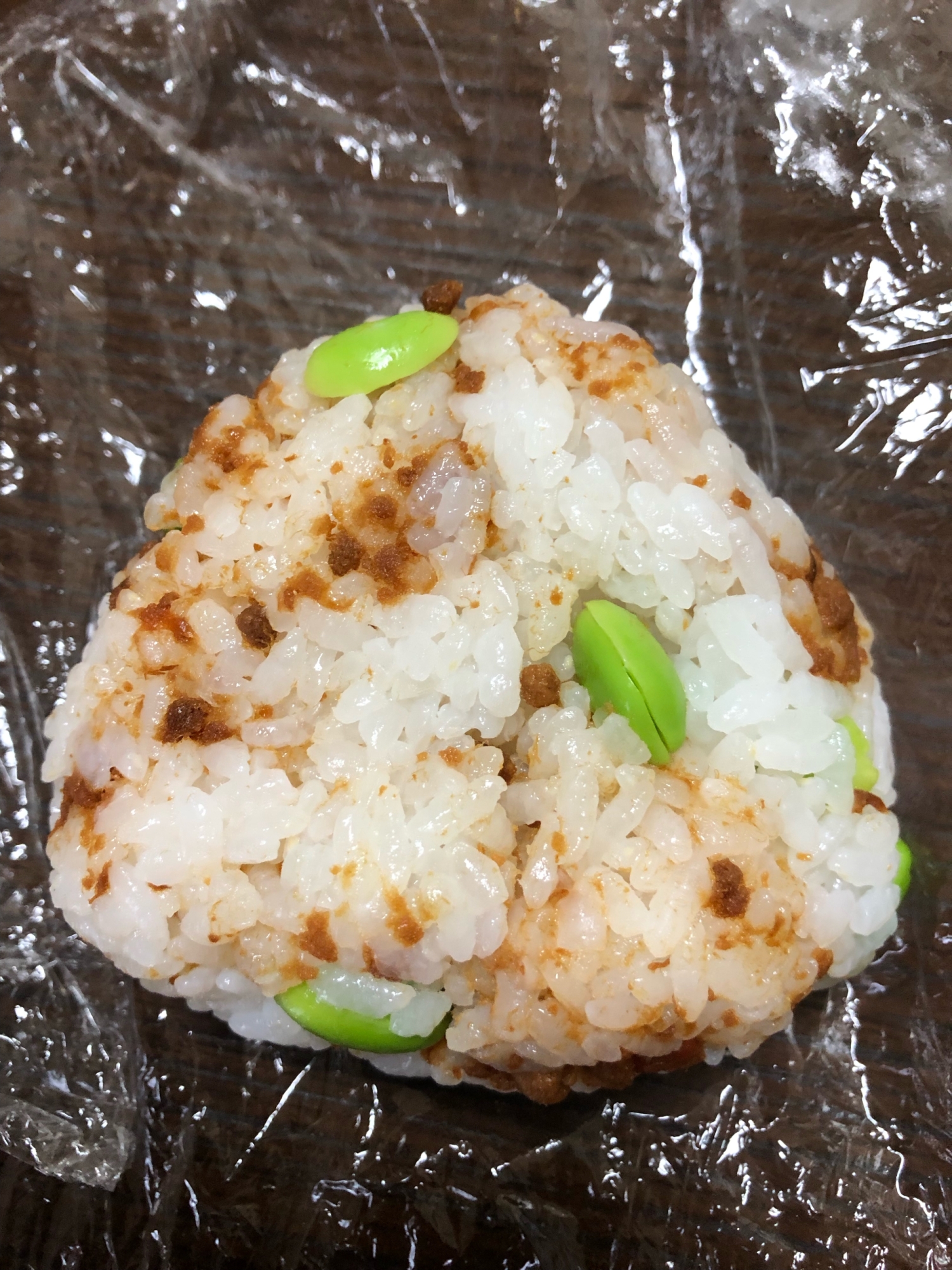 おにぎり！！枝豆と鶏そぼろの夢の共演♪