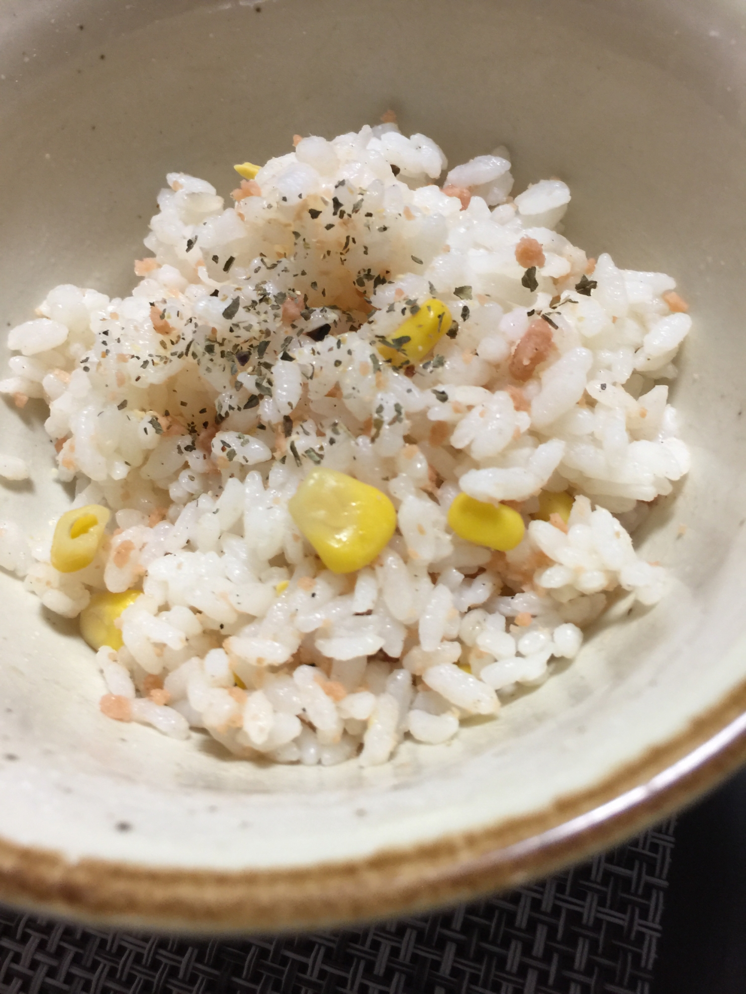コーン 鮭フレークのバジルバターごはん レシピ 作り方 By ゴールデンアルジータ 楽天レシピ