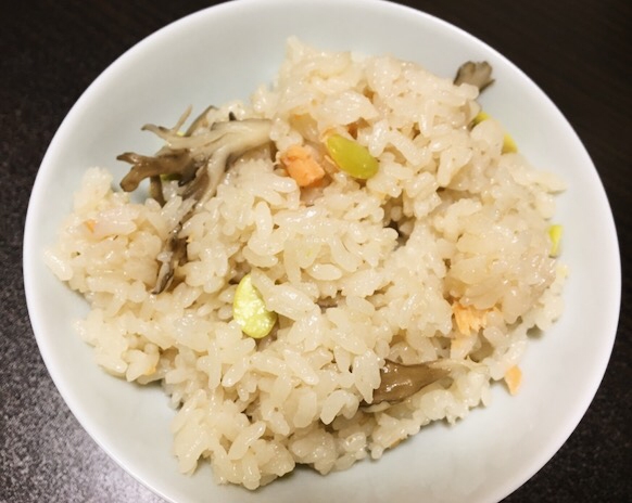 鮭とキノコの炊き込みご飯