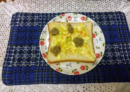 七味がけ☆キャベツととろろ昆布のチーズトースト