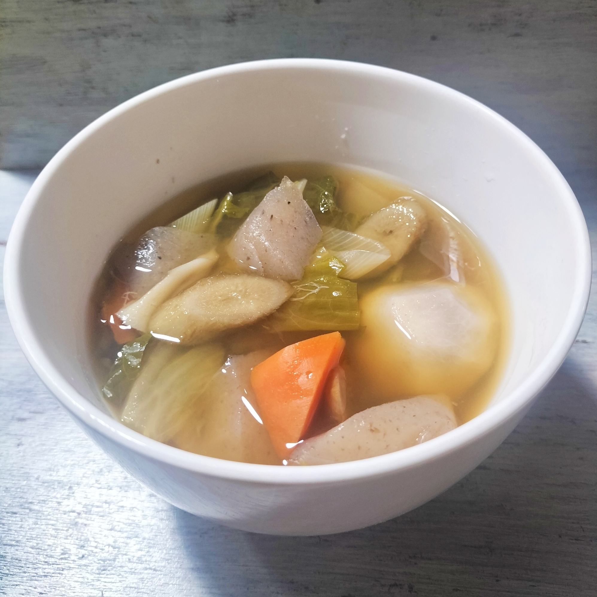 里芋と蒟蒻と牛蒡のお汁（醤油仕立て）