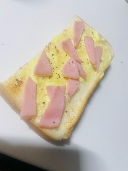 ハムマヨネーズのトースト