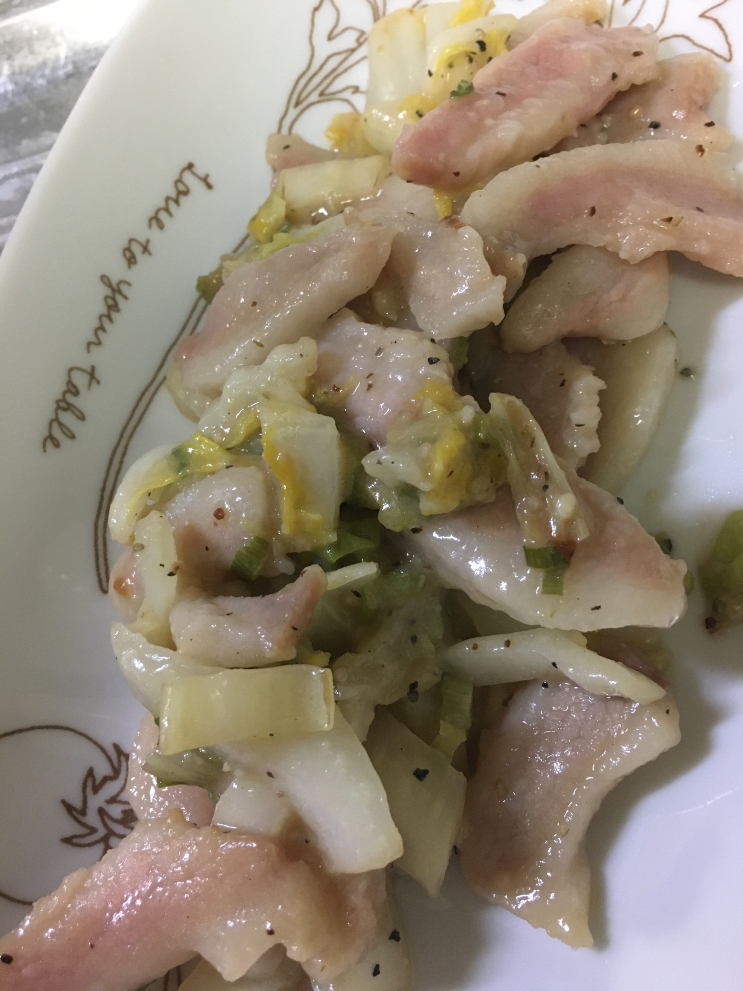 豚トロと白菜の炒め物