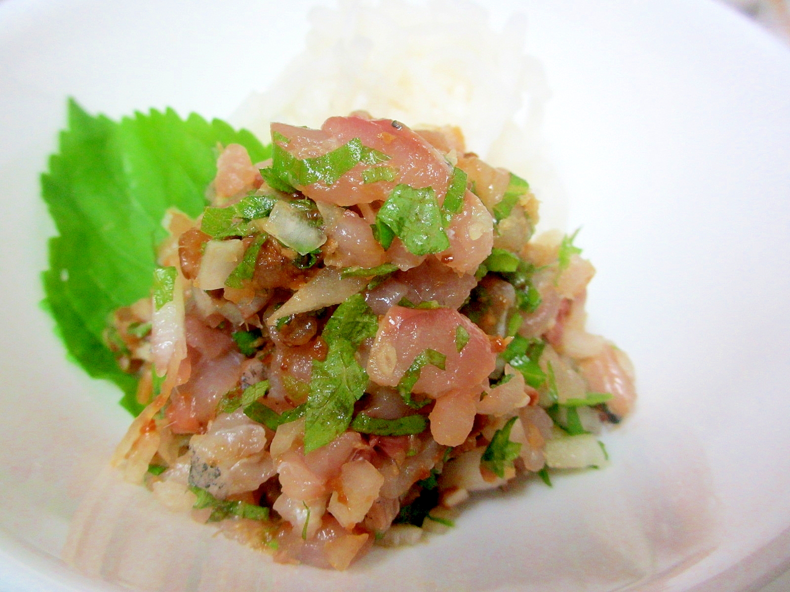 新玉ねぎとシソのアジのなめろう レシピ 作り方 By Mococo05 楽天レシピ 新玉ねぎとシソのアジのなめろう レシピ 作り方 By Mococo05 楽天レシピ