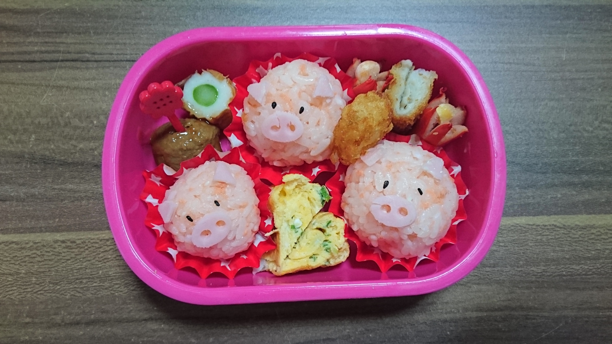 年少さんのキャラ弁 ３匹の子豚 レシピ 作り方 By Yunoa101 楽天レシピ