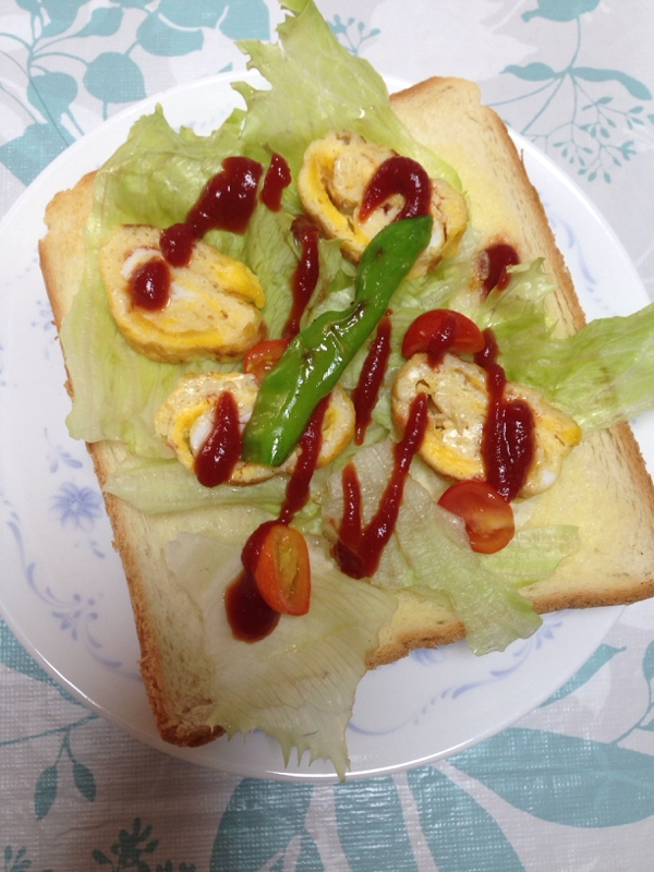 オープン卵焼き&ミニトマト&ししとうトースト☆