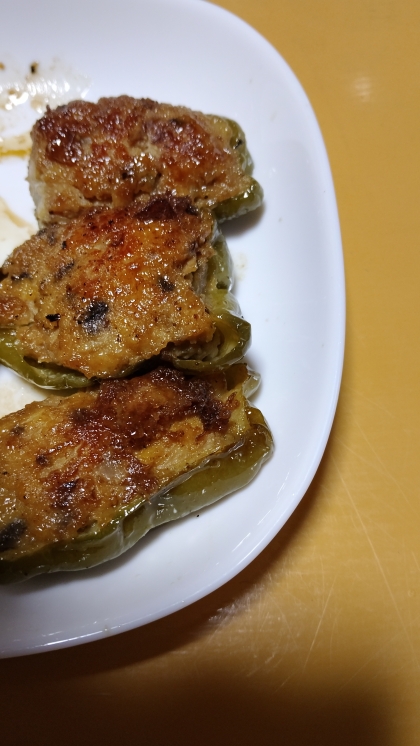 ムスメと作る·͜· ᕷピーマンの肉詰め